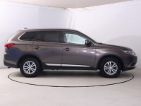 Mitsubishi Outlander  2.2 DI-D 