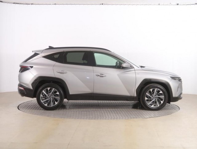 Hyundai Tucson  1.6 T-GDI 48V MHEV Style