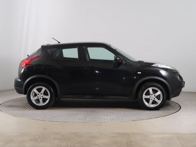 Nissan Juke  1.6 i 