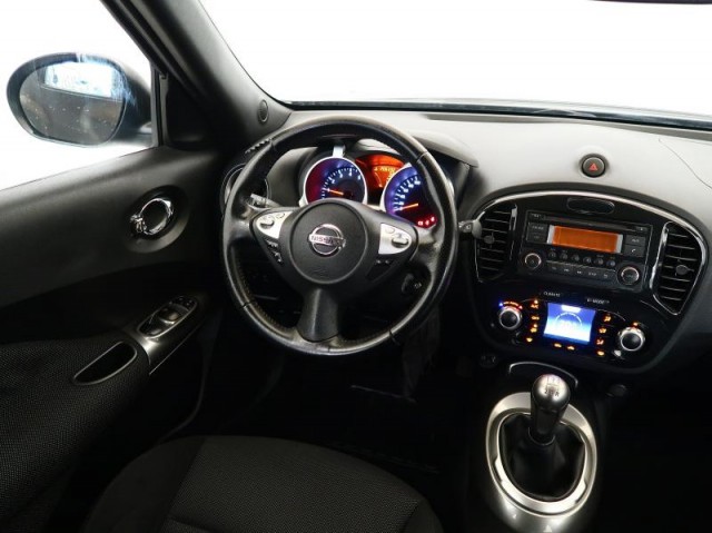 Nissan Juke  1.6 i 
