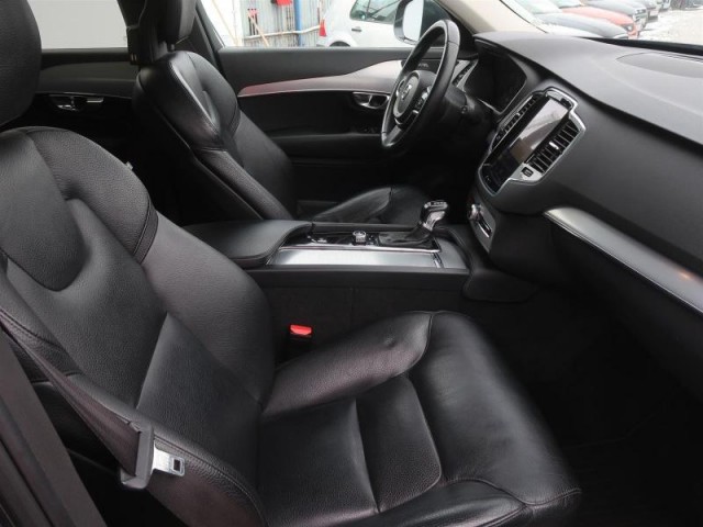 Volvo XC90  D5 AWD Kinetic