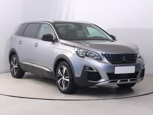 Peugeot 5008  1.5 BlueHDi 