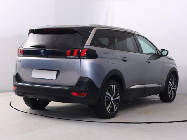 Peugeot 5008  1.5 BlueHDi 