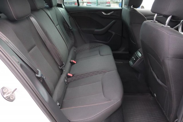 Škoda Kamiq  1.0 TSI Ambition Plus