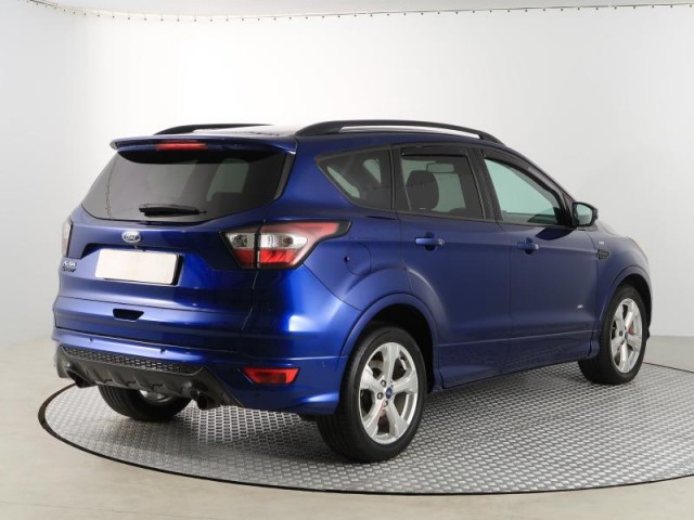 Ford Kuga  2.0 TDCi ST-Line