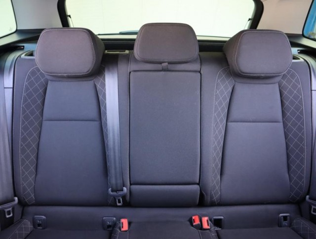 Škoda Karoq  1.0 TSI Active