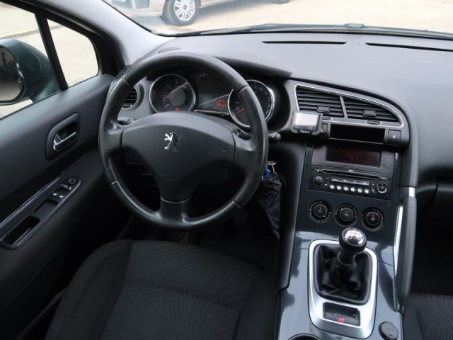 Peugeot 3008  1.6 VTi 