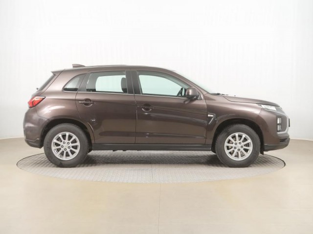 Mitsubishi ASX  2.0 MIVEC 