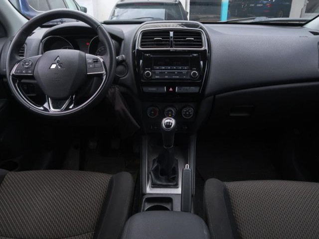 Mitsubishi ASX  2.0 MIVEC 