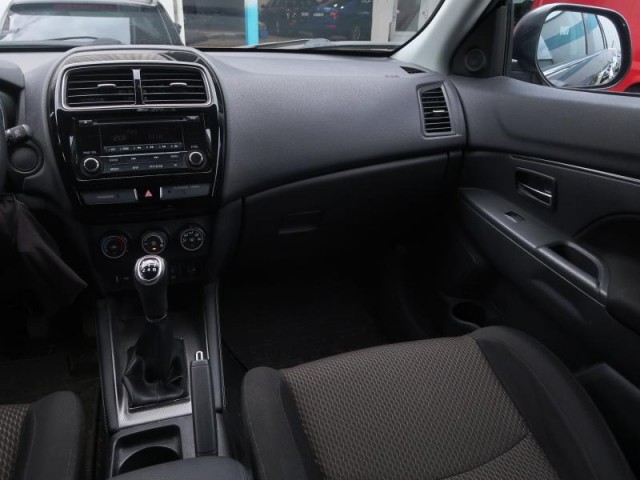 Mitsubishi ASX  2.0 MIVEC 