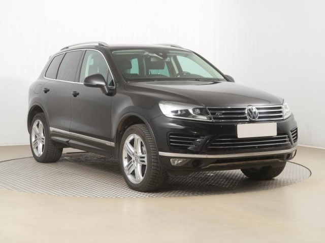 Volkswagen Touareg  3.0 TDI 