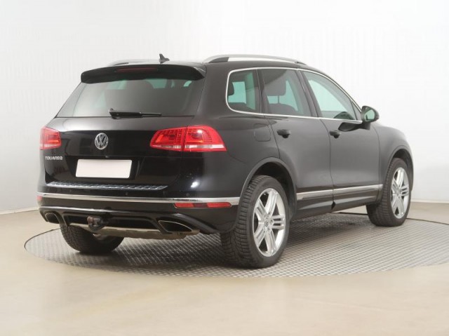 Volkswagen Touareg  3.0 TDI 