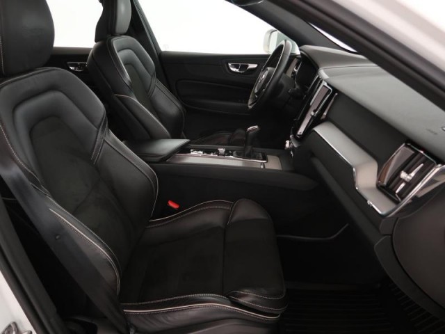 Volvo XC60  D4 AWD R-Design