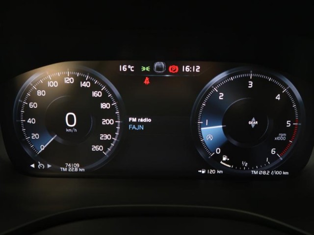 Volvo XC60  D4 AWD R-Design