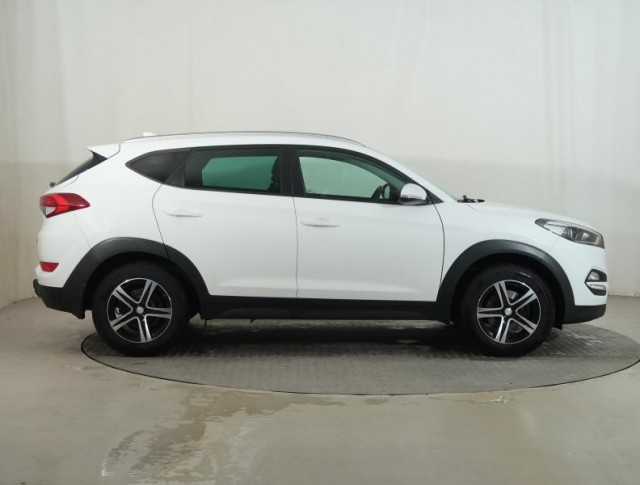 Hyundai Tucson  1.7 CRDi 