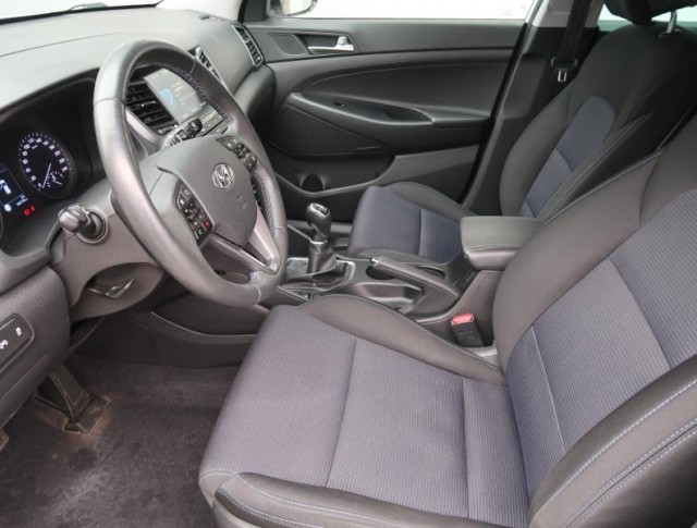 Hyundai Tucson  1.7 CRDi 