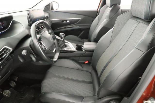 Peugeot 5008  PureTech 130 