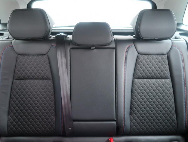 Škoda Karoq  1.5 TSI Style Plus