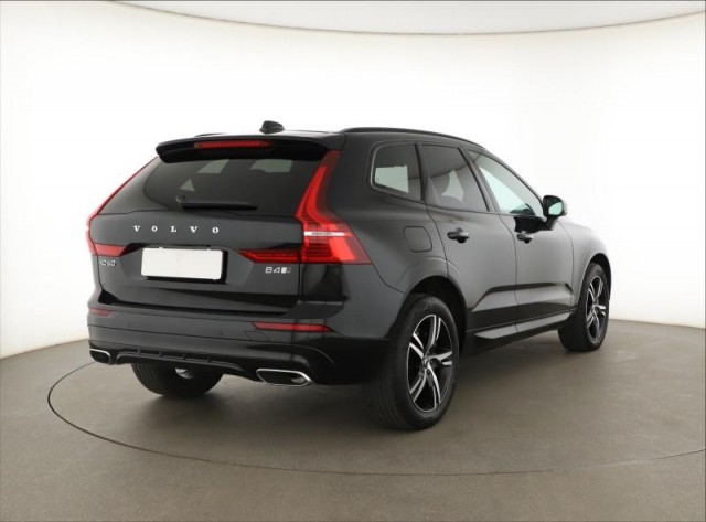 Volvo XC60  B4 AWD R-Design