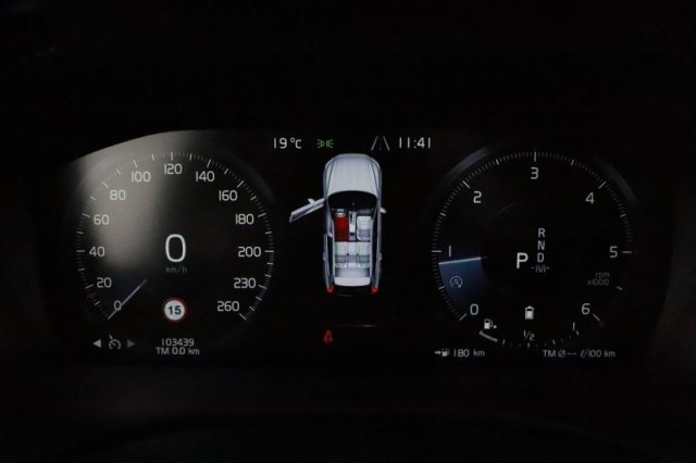 Volvo XC60  B4 AWD R-Design