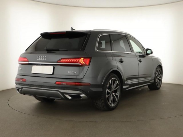 Audi Q7  50 TDI S-Line