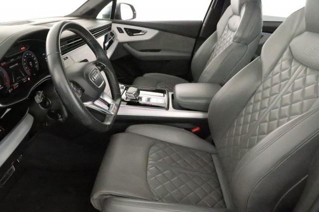 Audi Q7  50 TDI S-Line
