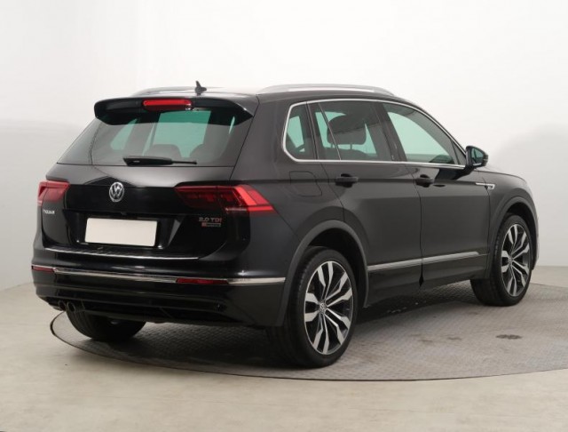Volkswagen Tiguan  2.0 TDI R-Line