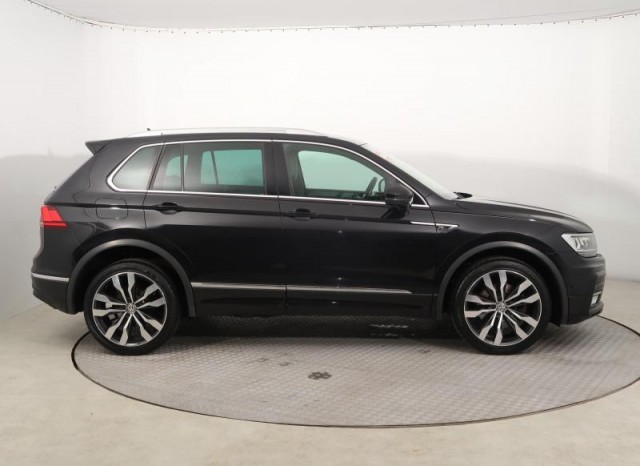 Volkswagen Tiguan  2.0 TDI R-Line