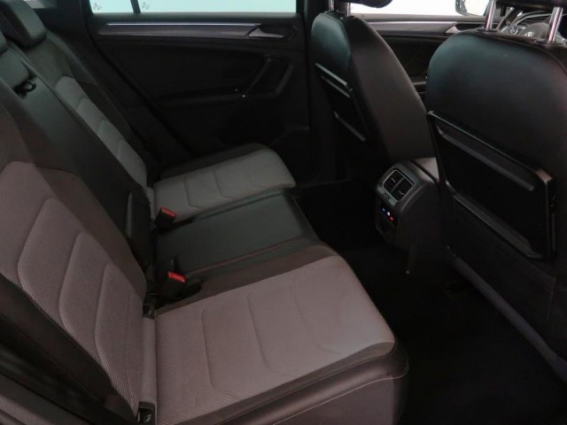Volkswagen Tiguan  2.0 TDI R-Line