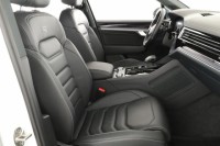 Volkswagen Touareg  3.0 TDI 