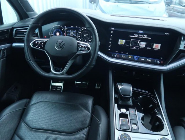 Volkswagen Touareg  3.0 TDI R-Line