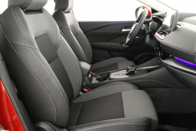 Nissan Qashqai  1.3 DIG-T MHEV N-Connecta