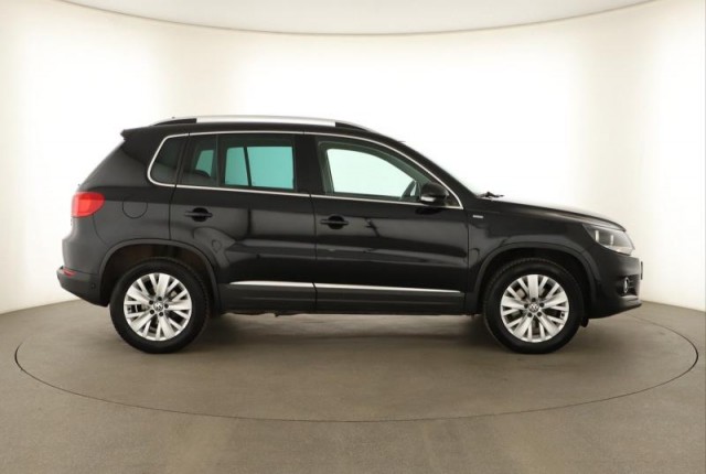 Volkswagen Tiguan  2.0 TDI 