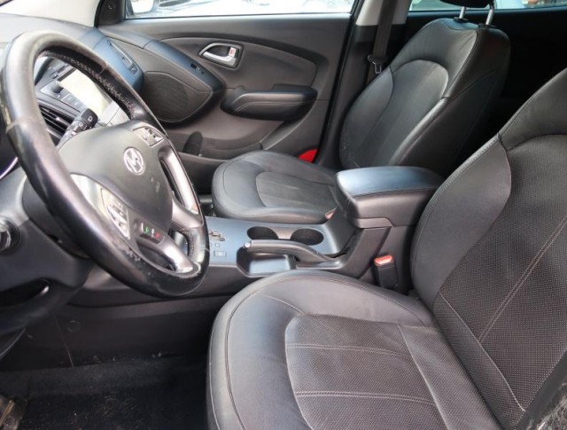 Hyundai ix35  2.0 CRDi 