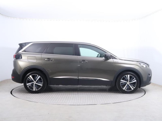 Peugeot 5008  1.6 BlueHDi GT Line