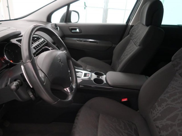 Peugeot 3008  1.6 HDi 