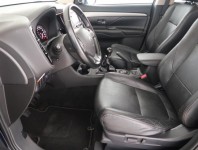 Mitsubishi Outlander  2.2 DI-D 