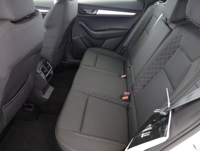 Škoda Karoq  1.5 TSI Ambition