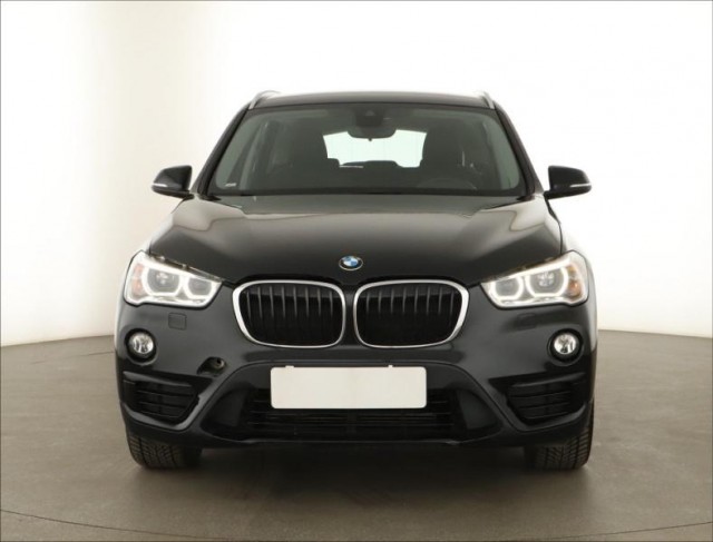 BMW X1  sDrive18i 