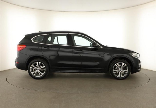 BMW X1  sDrive18i 