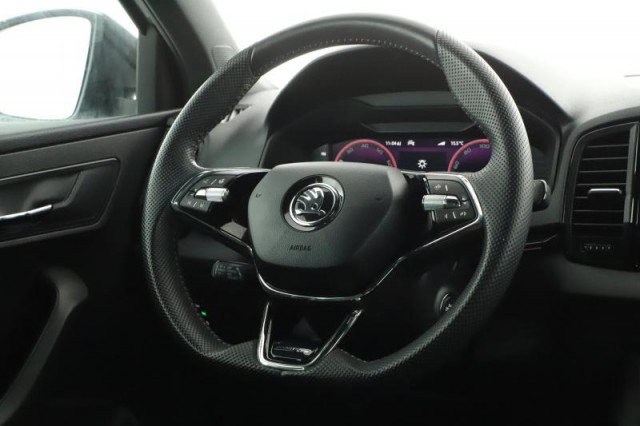 Škoda Karoq  1.5 TSI Sportline