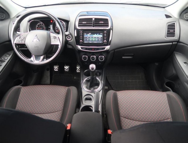 Mitsubishi ASX  1.6 MIVEC Intense