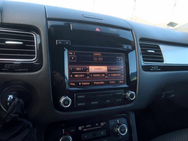 Volkswagen Touareg  3.0 TDI 