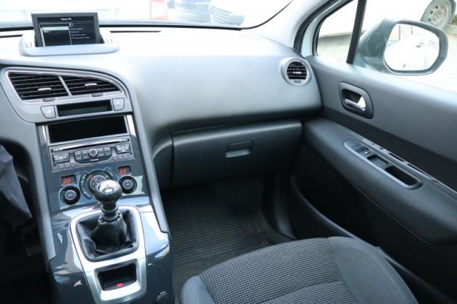 Peugeot 5008  1.6 BlueHDi Access