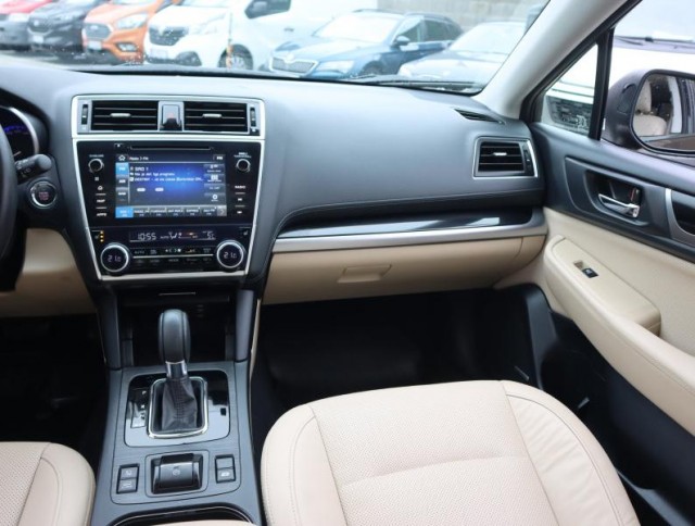 Subaru Outback  2.5 i 