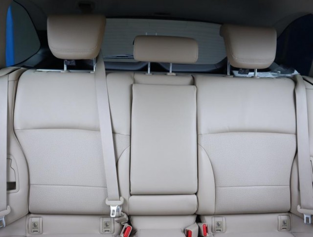 Subaru Outback  2.5 i 