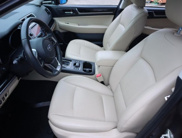 Subaru Outback  2.5 i 