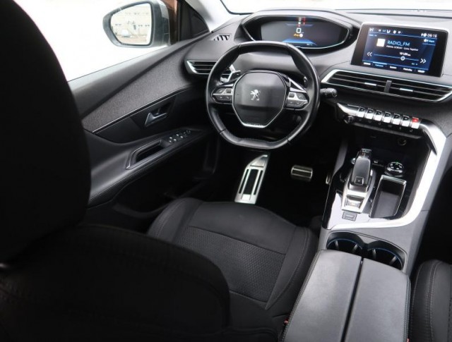 Peugeot 3008  1.2 PureTech 