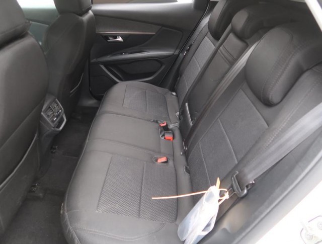 Peugeot 3008  1.2 PureTech 