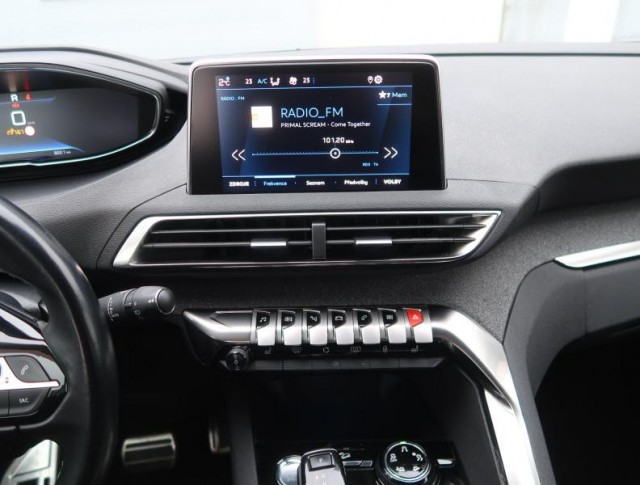 Peugeot 3008  1.2 PureTech 